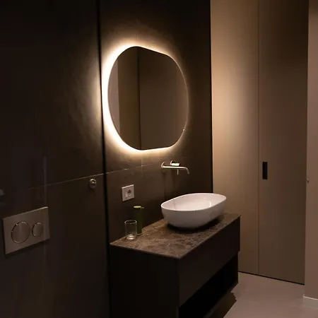 Daire Brand New 100sqm Designer In The Center Of - By Pausa Bari